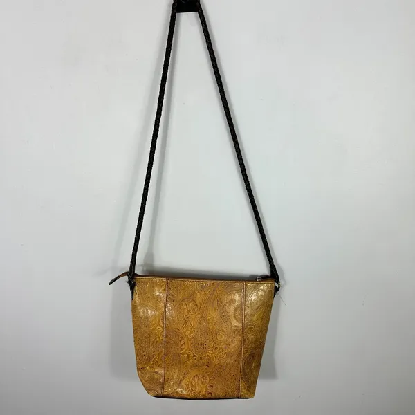 Relic Embossed Crossbody Bag Brown Faux Tooled Leather Western‎ Boho Rustic 70s - Image 8