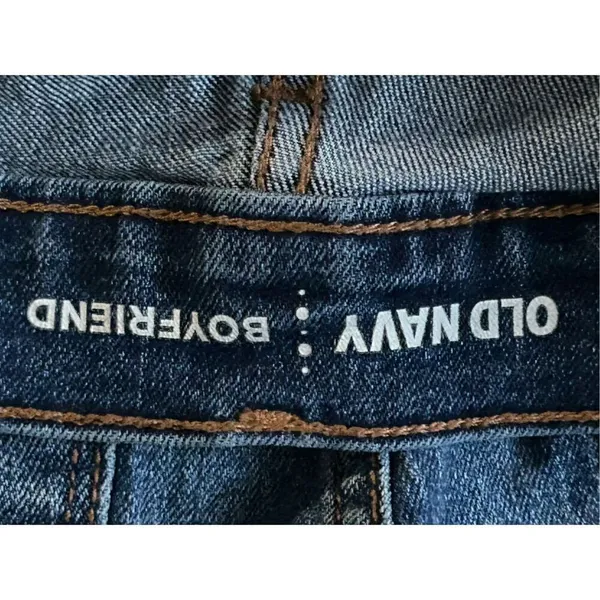 Old Navy Jean Short Size 4 - Image 3