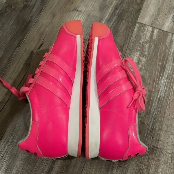 Adidas Samoa Hot Pink Sneakers Shoes size 8 modern art leather - Image 3