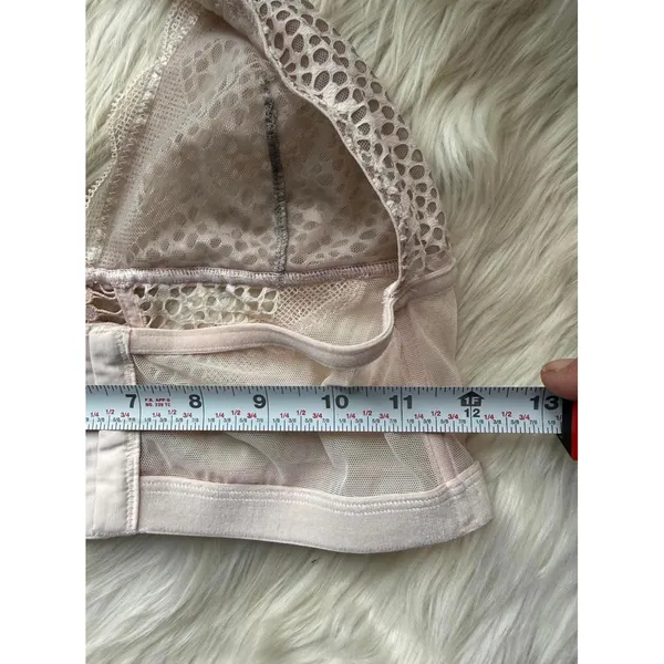 Victorias Secret Light Pink Lace Bralette with Adjustable Strap - Image 8