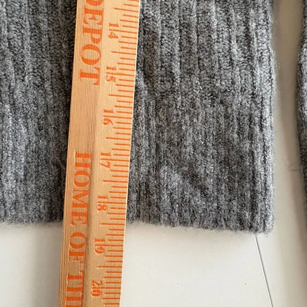 Abercrombie & Fitch Cardigan‎ Womens Small Grey Ribbed Knit Button Front Cropped - Image 7