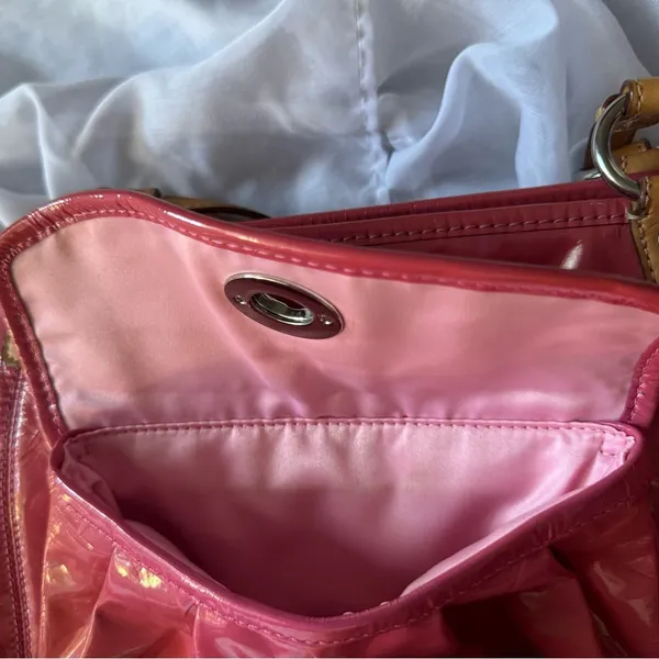Coach Leah Patent Leather Signature Bucket Bag Tote - Image 6