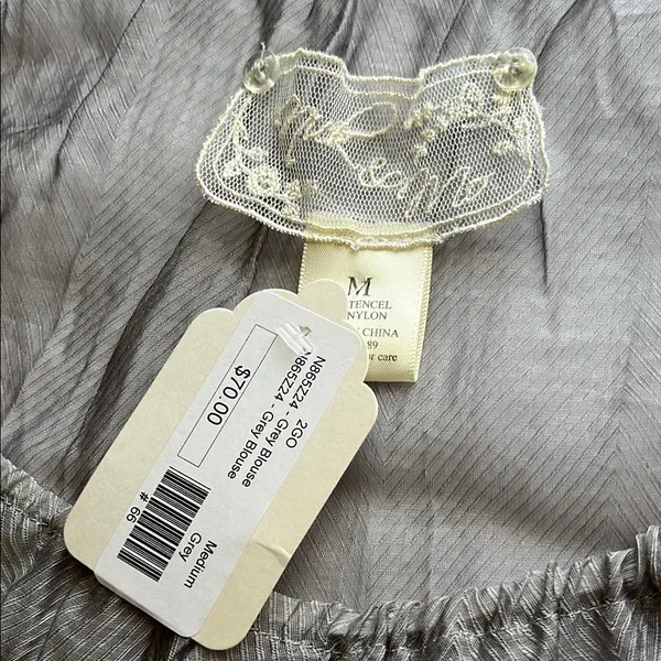 NEW Nick & Mo Anthropologie Elegant Floral embroidered boho top NWT - Image 2