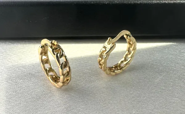 14mm Small Gold Hoop Earrings for Women - Image 3