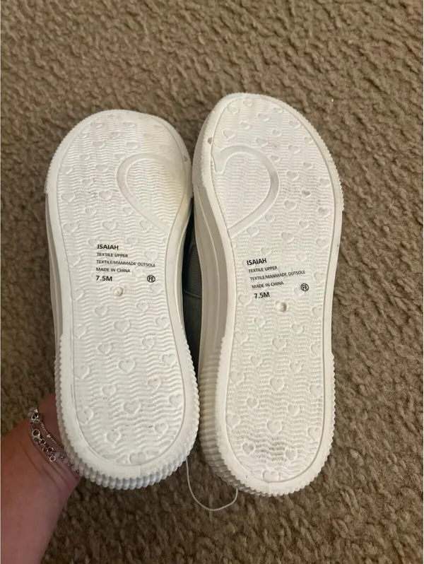 C429 sneakers shoes comfy new unused 7.5 M - Image 5