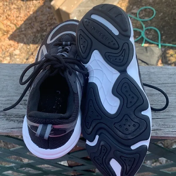 Adidas Haiwee Core Black Sz 6.5 - Image 2
