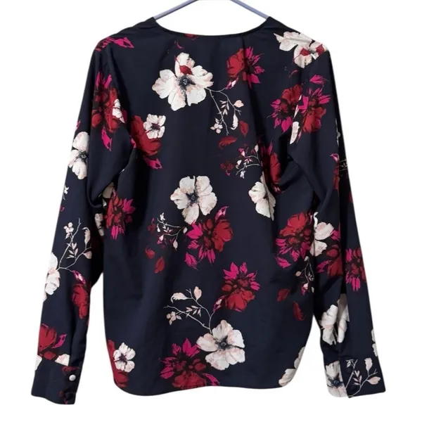 A New Day Women's Long Sleeve V-Neck Blouse Size Medium Polyester Floral‎ Office - Image 2