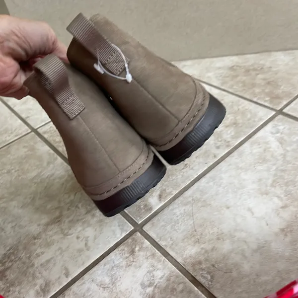 Chacos paonia‎ Chelsea Boots Suede Wool Lined Ankle Boot Taupe Brown Women's 6 - Image 4