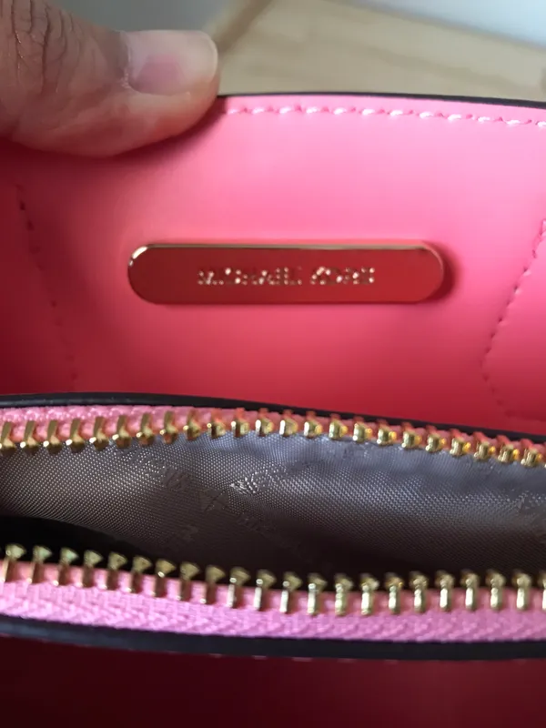 Michael Kors Purse - Image 9