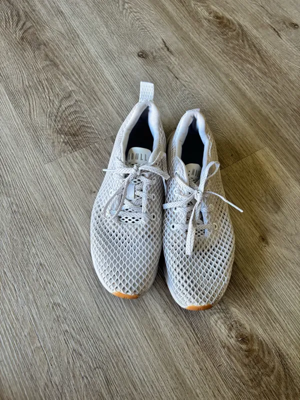 NOBULL White Mesh Runner Training Unisex Sneakers M 9/ W 10.5 - Image 4