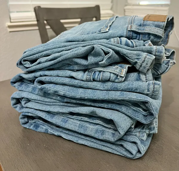 American Eagle Strigid jeans 4 pair! - Image 12