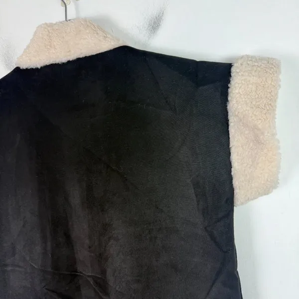 NWT Central Park West Alwyn Vest Faux Suede Sherpa Black Size Small S NEW - Image 10
