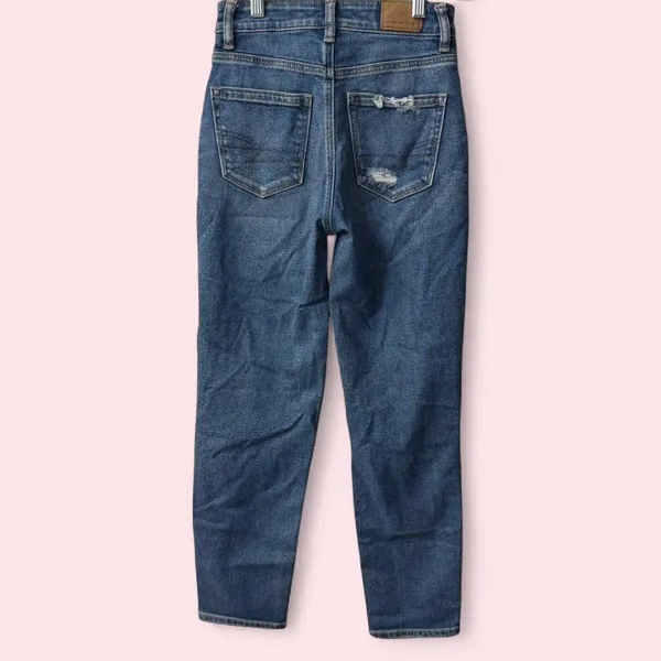 Women’s American Eagle Mom Straight Jeans Distressed 000 Regular Cool Torn Blue - Image 6