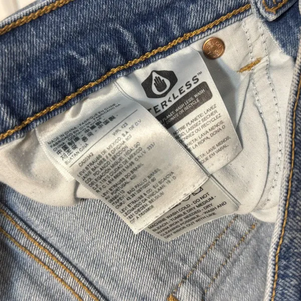 Levis Wedgie Jeans Womens 28 Blue High Rise Straight Leg Button Fly Denim - Image 11