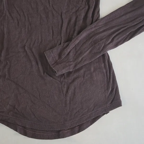 Lululemon Athletica Ribbed Dark Brown Long Sleeve Top Size 2 - Image 4
