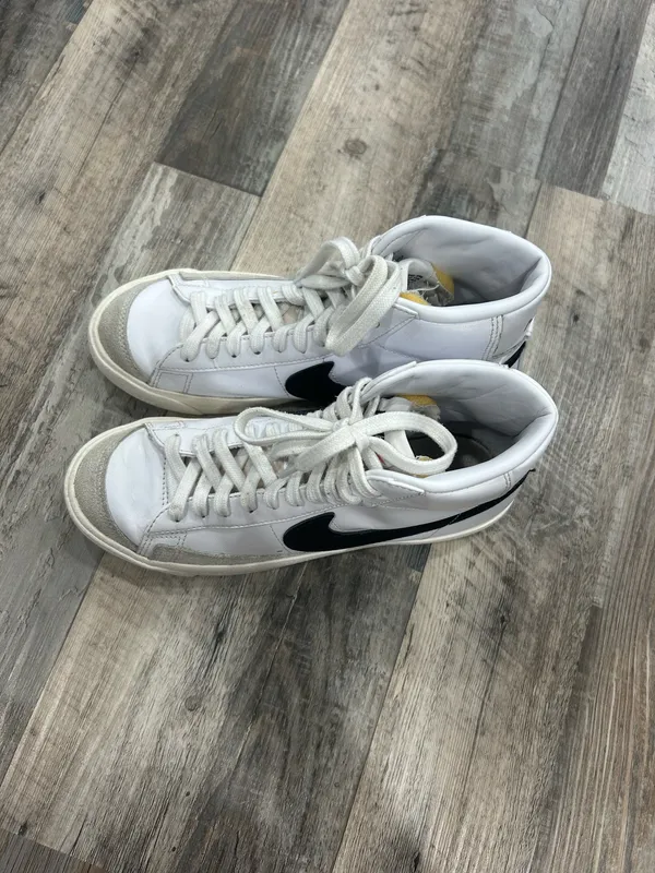 Nike blazers shoes  - Image 2