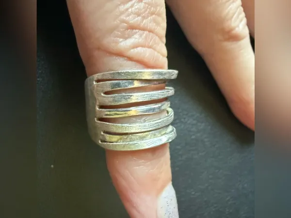 Silver Tone Stacked Band Ring Size 8.5 - Image 2