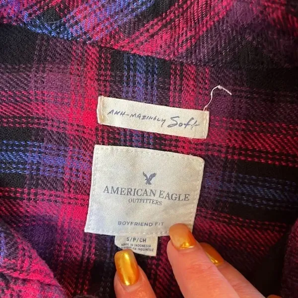 American Eagle Outfitters soft flannel shirt. Ahh-maxi fly soft. Size XS. - Image 4
