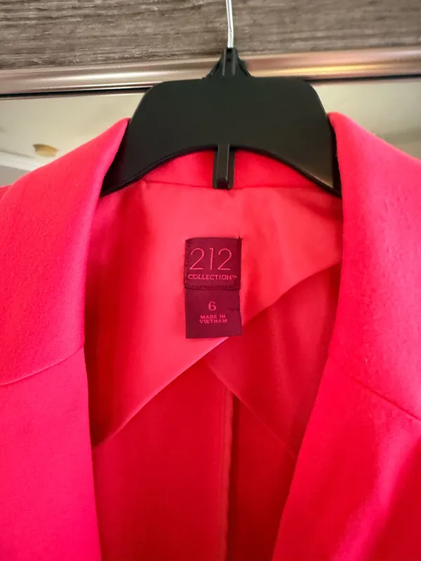 Hot pink blazer Size 6 - Image 3