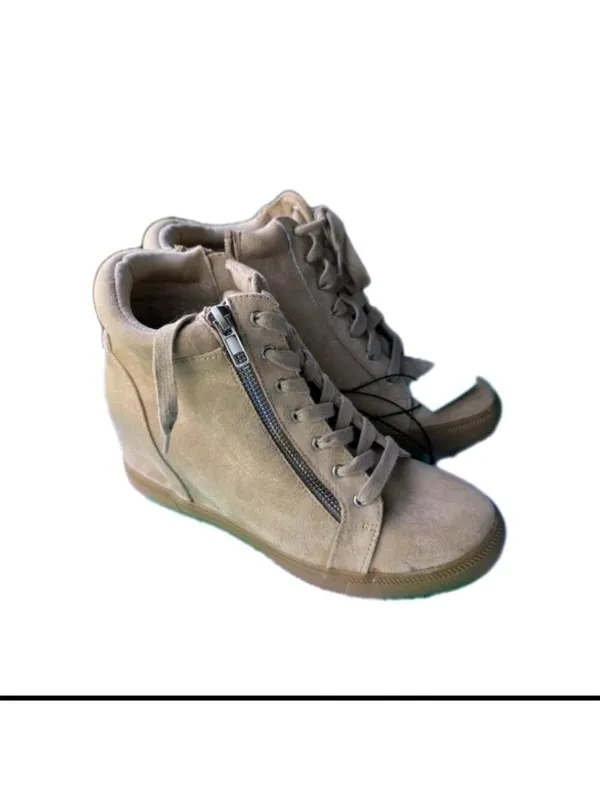 Maurices Beige Heeled Boots with Zipper - Image 3