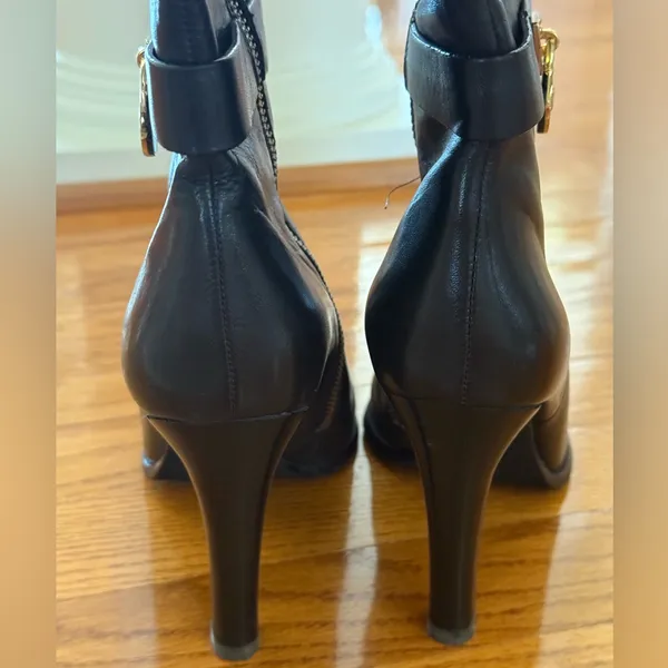 MICHAEL Michael Kors Knee-High Black Leather Heel Boots with Gold MK Size 7M - Image 7