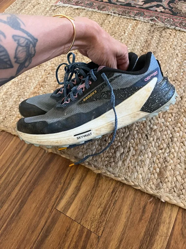 Brooks catamount 2 trail runners - Image 4