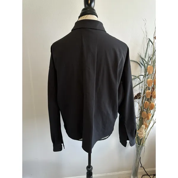 Lululemon Ventlight Button Up Relaxed Fit‎ Breathable Shirt Black Size 6 - Image 3