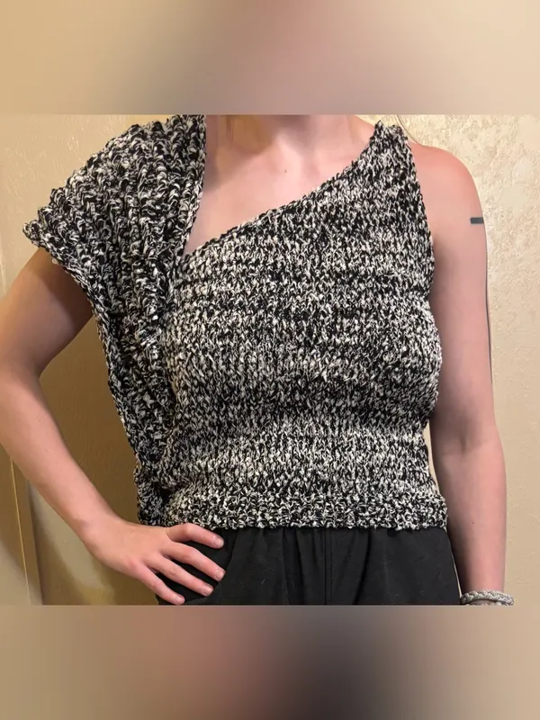 NWT Zara Asymmetric Knit Top sz S - Image 2
