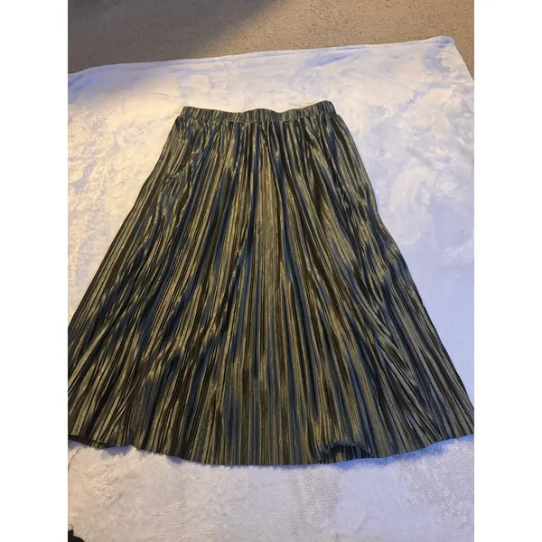 Sugar + Lips Sage Pleated Skirt Size L - Image 3