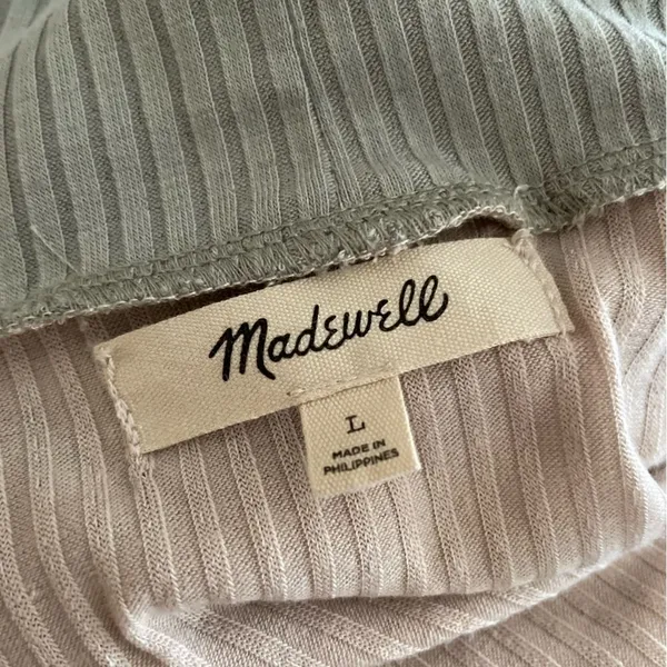 Madewell ribbed turtleneck sweater size large colorblock in green/cream - Image 7