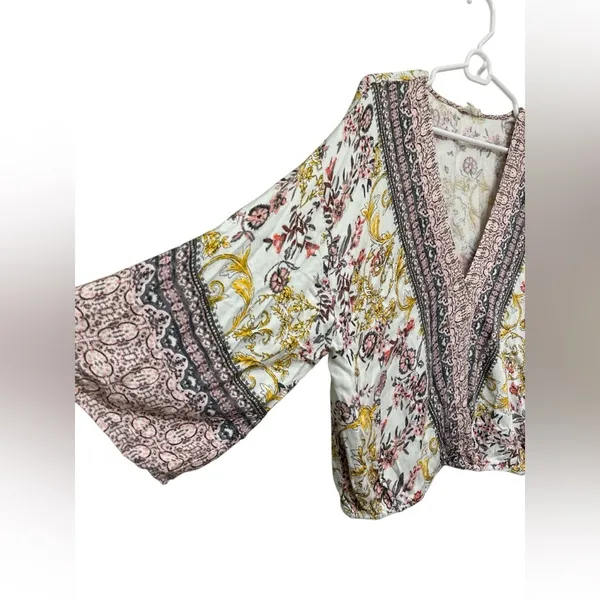Mystree Floral V-Neck Bohemian Women's Top - Image 3