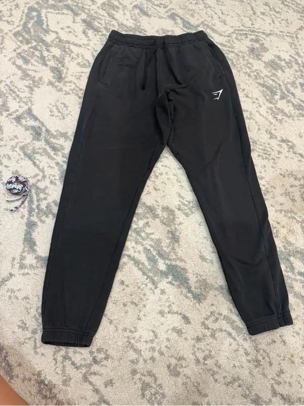 Gymshark Unisex Black Joggers Men’s M Women’s L 29” Inseam - Image 2