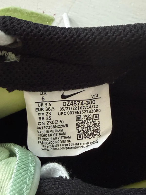 Nike sneakers women size 6 - Image 9