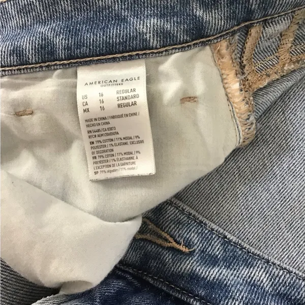 American Eagle Blue Mom Straight Jeans Womens Size 16‎ - Image 5