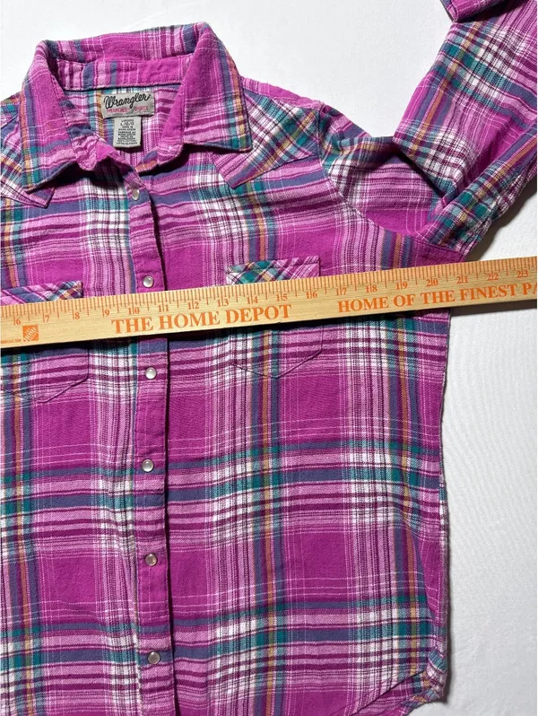 Wrangler Pink Plaid Snap Button Flannel Shirt - Size L - Flâ - Image 5