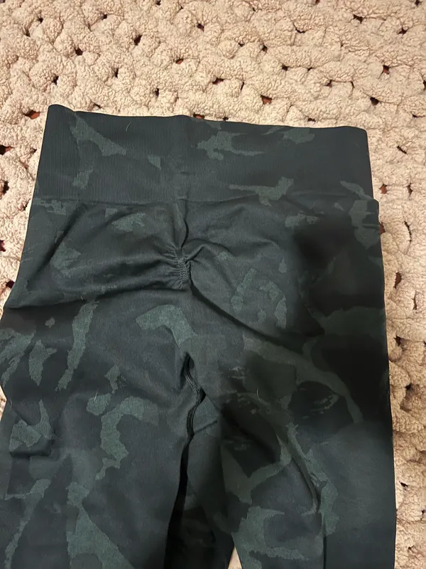 Gymshark Camo Seamless Leggings - Image 3