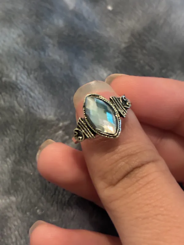 Vintage Antique Boho Style Silver Ring Size none - Image 3