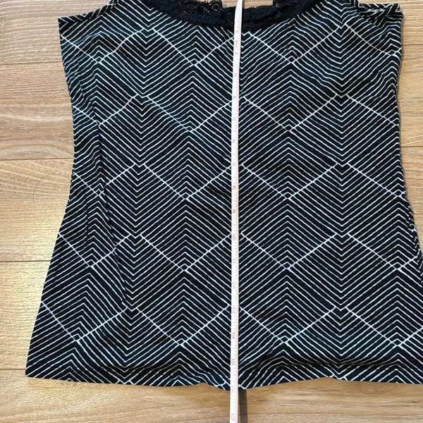 Ann Taylor Loft Black and White Tank Top‎ Size Medium - Image 3
