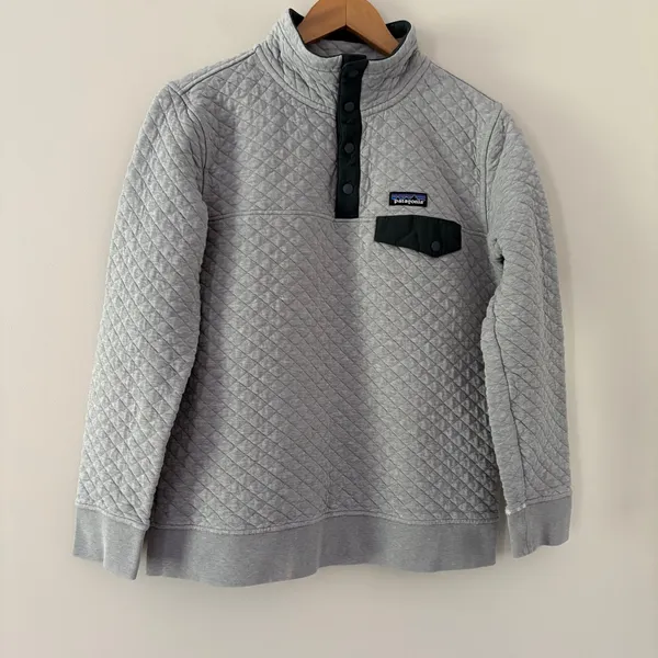 Patagonia Women's Pullover Organic Cotton Quilt Snap-T Grey Medium - Image 11