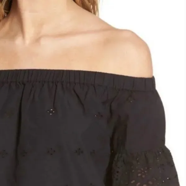Madewell Eyelet Off-the-Shoulder Ruffled‎ Short Sleeve Top in Black Size Large - Image 5
