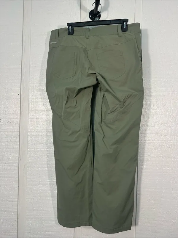 Columbia Women’s Green Pants Size 12 EUC - Image 4