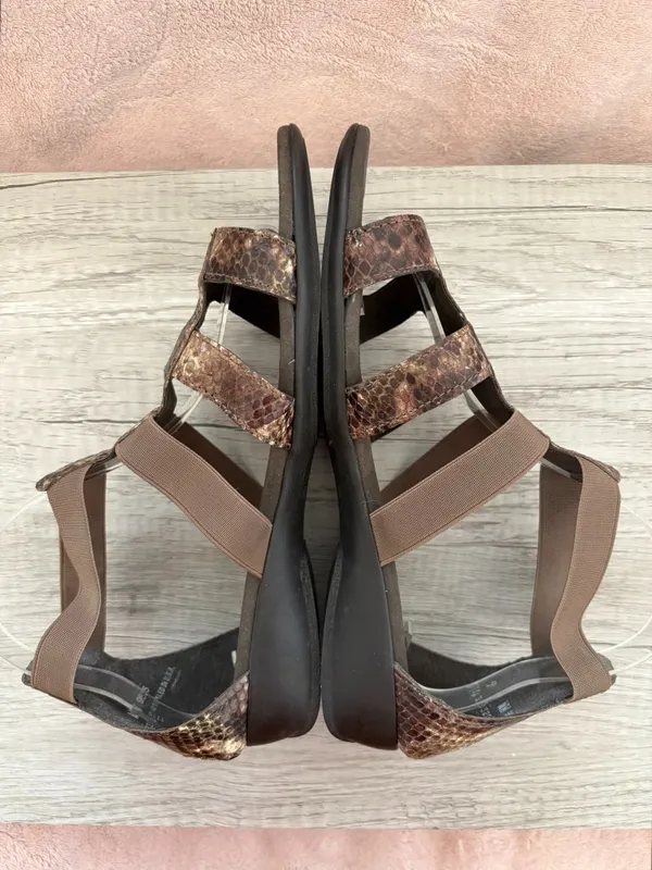 Munro Zena Gladiator Brown Snake Reptile Print Leather Slip On Strappy Sandal 9 - Image 5