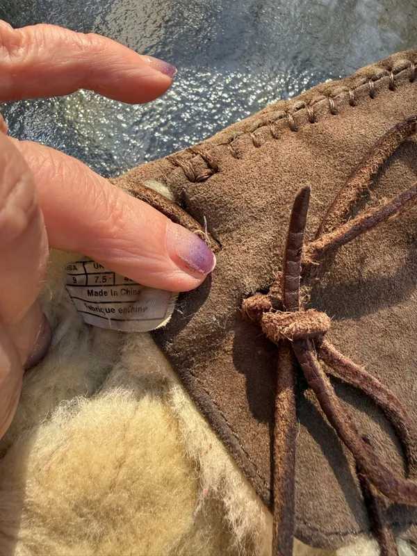 UGG Australia Dakota Brown Sheepskin Moccasin Slippers Shoes Women Size 9 - Image 9