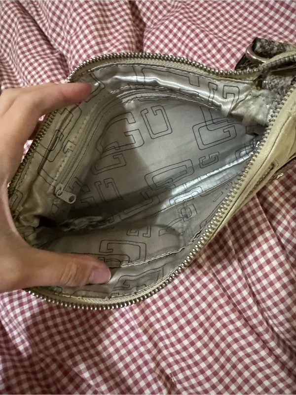 Y2K Guess Olive Green Snake-Trim Shoulder Bag - Image 4