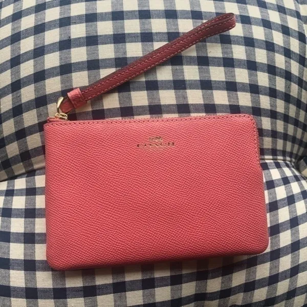Coach Pink Corner Zip Wristlet Crossgrain Leather Wallet NWT - Image 2
