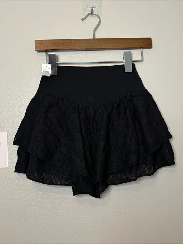 Aerie pleated lace shorts flowy black casual athletic summer XXS - Image 4