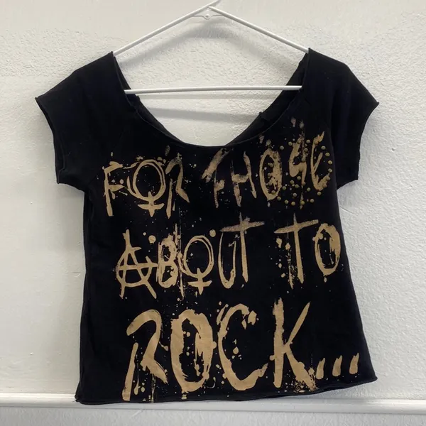 AC/DC for those about to rock studded concert tee cropped black medium - Image 2