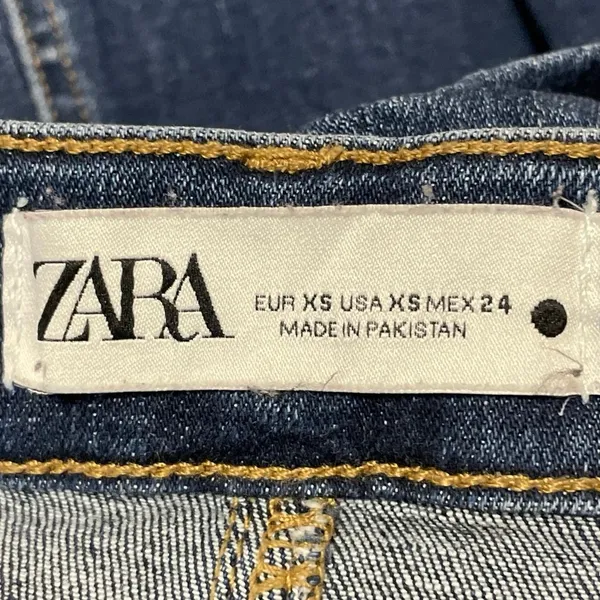 Zara Women's Blue Medium Wash High Waist Slit Straight Denim Jean Skirt Size XS - Image 4