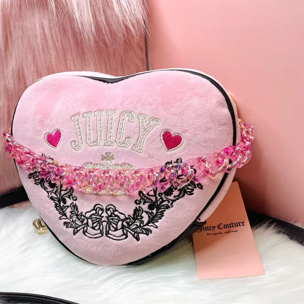 New Juicy Couture Retro Chic Heart Crossbody Bag and Heart Iridescent Chain - Image 3