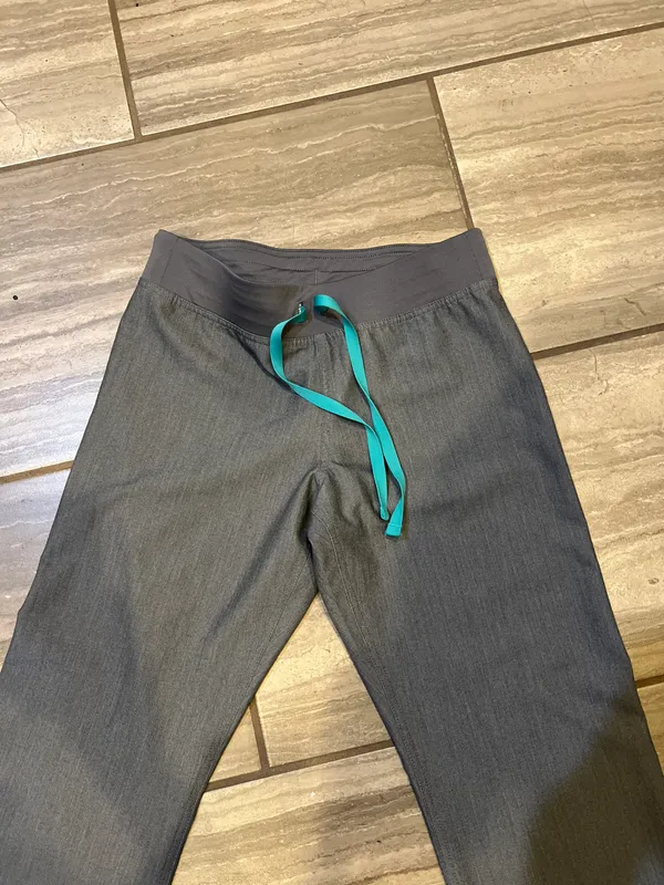 FIGS Womens Scrub Pants sz XXSP! No :( - Image 2